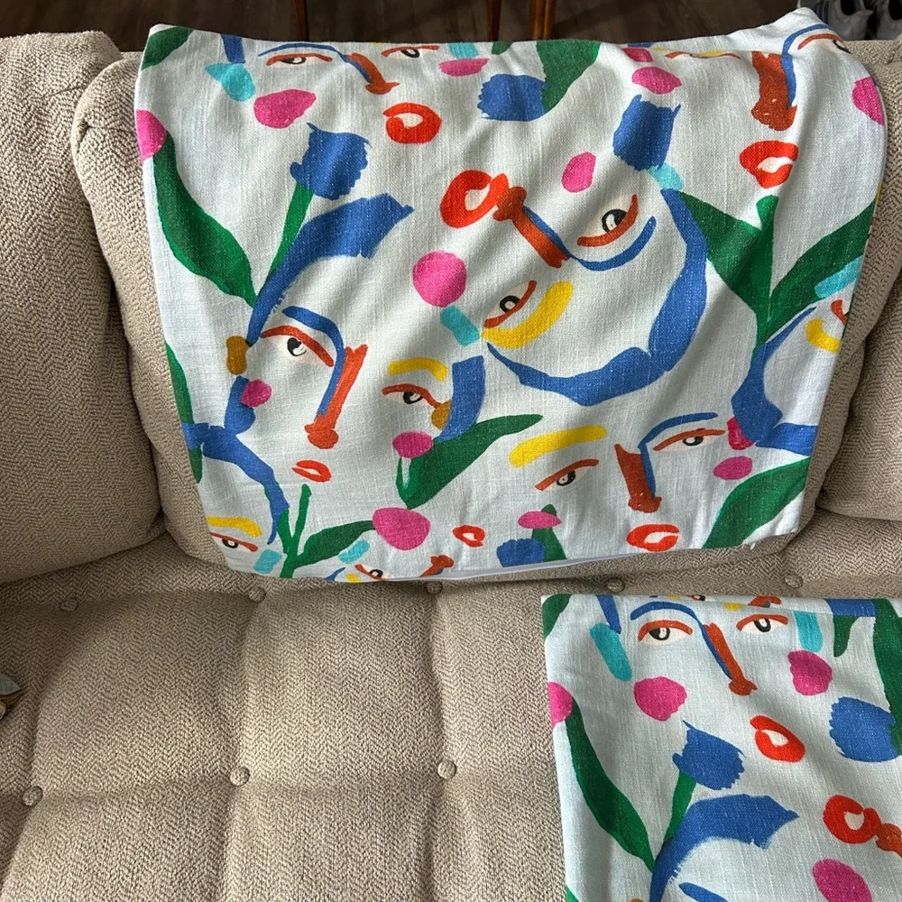 2 Nordstrom by Cristina Martinez Blossom Express Accent Pillow cases